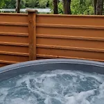 Beech 4 Hot Tub